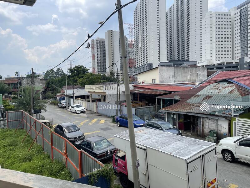 For Sale - DOUBLE STOREY BUNGALOW UNIT WITH FOUR SEPARATE RESIDENCES AT LORONG KAMPUNG PANDAN, KUALA LUMPUR.