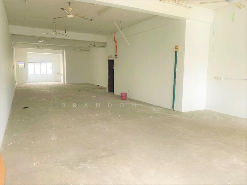 Untuk Disewa - First Floor Shop-Office Taman Puncak Jalil, Seri Kembangan, Puncak Jalil