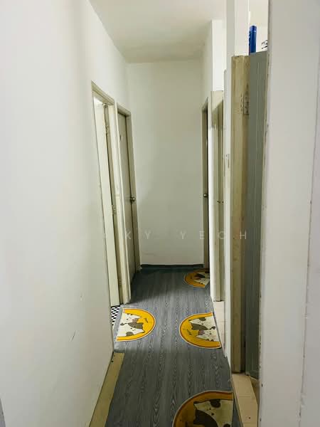 Pangsapuri untuk Dijual di Sri Saujana - Jacky Yeoh - Corridor - PropertyGuru.com.my