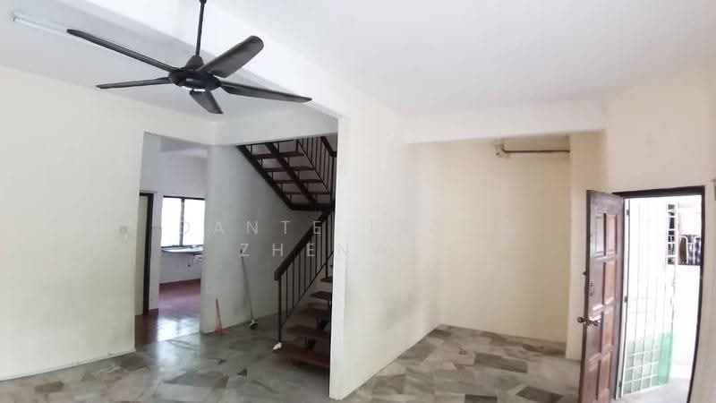 Terraced House for Rent in Bandar Putra Permai (Seri Kembangan) - Dante Leong Zhenwen - PropertyGuru.com.my