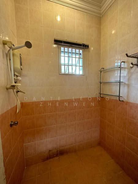 2-storey Terraced House for Rent in Taman Segar (Cheras) - Dante Leong Zhenwen - Bathroom - PropertyGuru.com.my