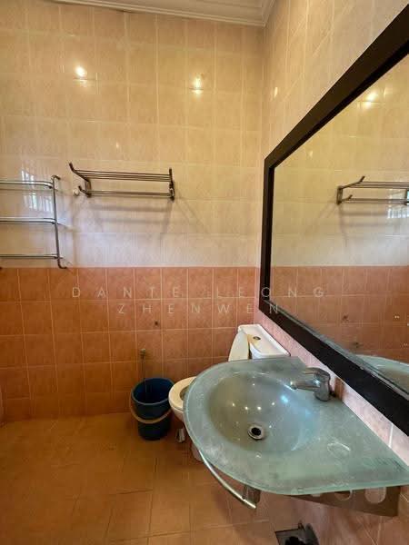 2-storey Terraced House for Rent in Taman Segar (Cheras) - Dante Leong Zhenwen - Bathroom - PropertyGuru.com.my