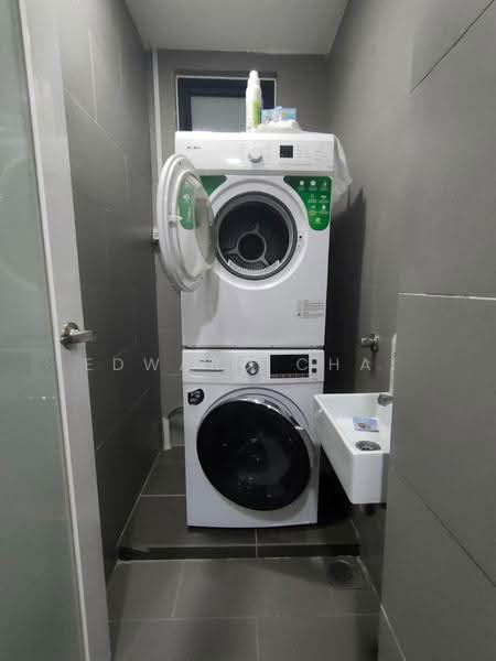 yard area (washing machine + dryer)