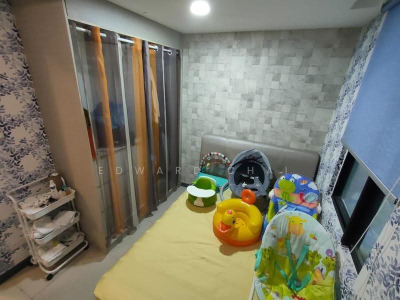 medium room 2