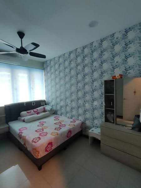 medium room 1