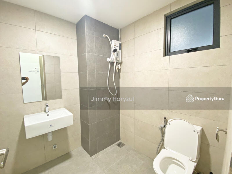 Personal Bathroom 