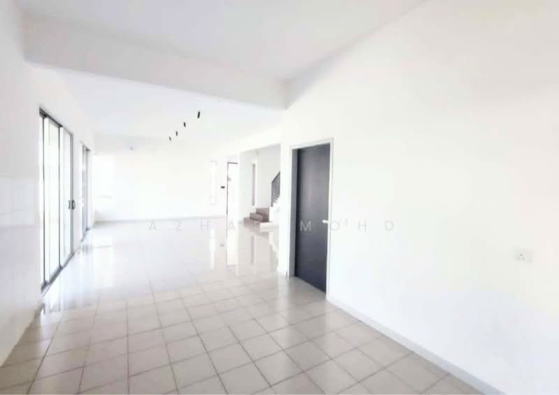 Rumah Teres 2 Tingkat untuk Dijual di Bandar Serenia (Dengkil) - Azhar Mohd - Interior - PropertyGuru.com.my