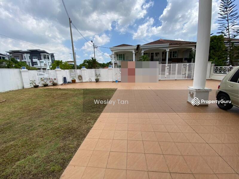 A very rare double storey corner house in Bukit Baru Taman Merak Mas