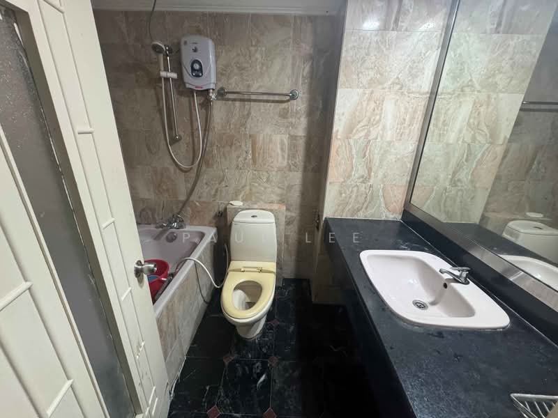 Kondominium untuk Disewa di Mutiara Villa - Paul Lee - Bathroom - PropertyGuru.com.my