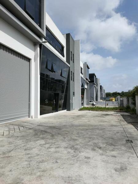 For Rent - Apex Industrial, Taman Cemerlang