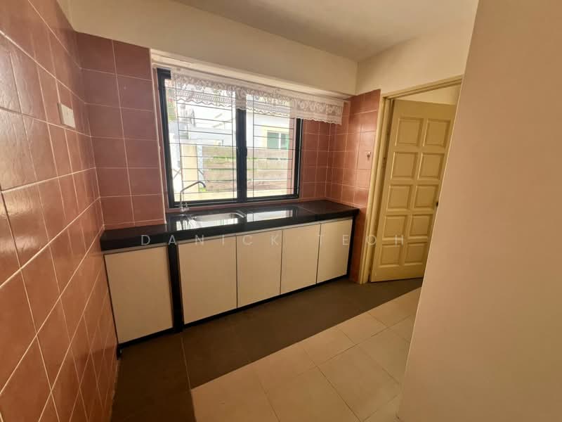 Rumah Banglo untuk Disewa di Batu Ferringhi (Penang) - Danick Teoh - Kitchen - PropertyGuru.com.my