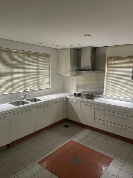 Townhouse for Sale in KL City Centre (Kuala Lumpur) - Charles Goh - Kitchen - PropertyGuru.com.my