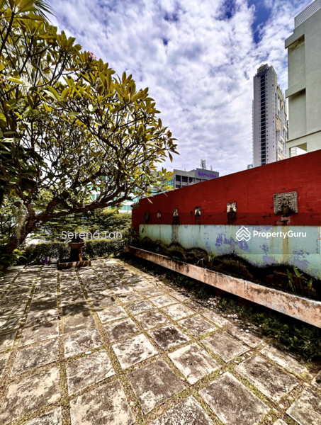 For Sale - Single-Storey Bungalow in Tanjung Bungah Park.