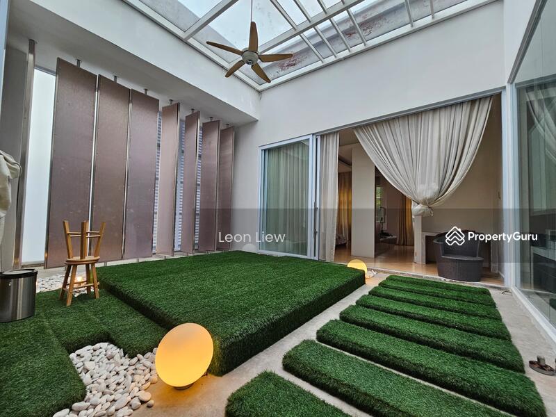 For Sale - Davinia