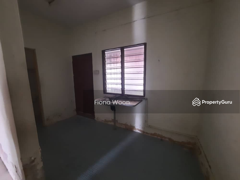 Untuk Dijual - Taman Thamby Chik Karim , Batu Berendam Melaka