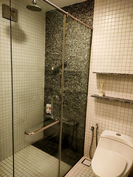 Untuk Disewa - Sixceylon