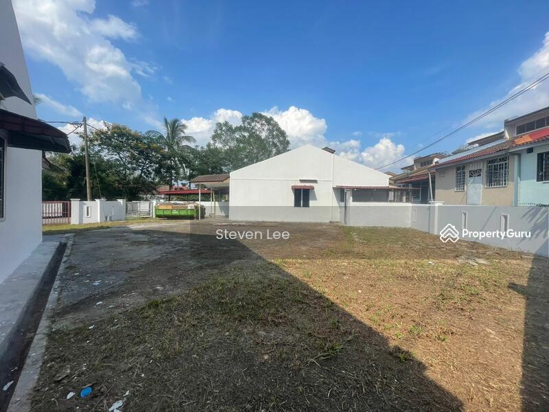 [EndLot With Land] 1Storey Terraced House, Taman Widuri, Bukit Sentosa