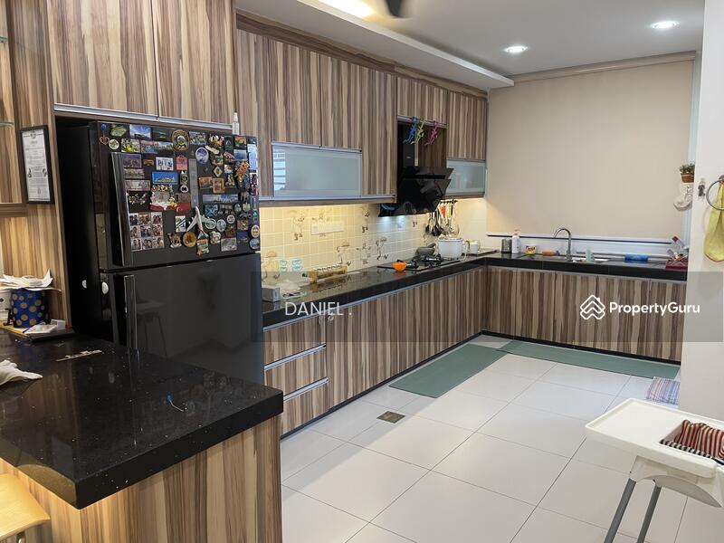 For Sale - DOUBLE STOREY INTERMEDIATE LINK HOUSE AT HIJAYU 3B (ELVINA), BANDAR SRI SENDAYAN, NEGERI SEMBILAN.