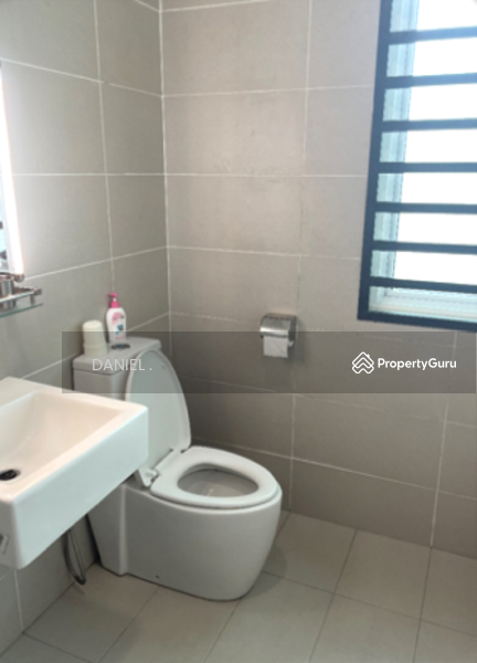 For Sale - DOUBLE STOREY INTERMEDIATE LINK HOUSE AT HIJAYU 3B (ELVINA), BANDAR SRI SENDAYAN, NEGERI SEMBILAN.