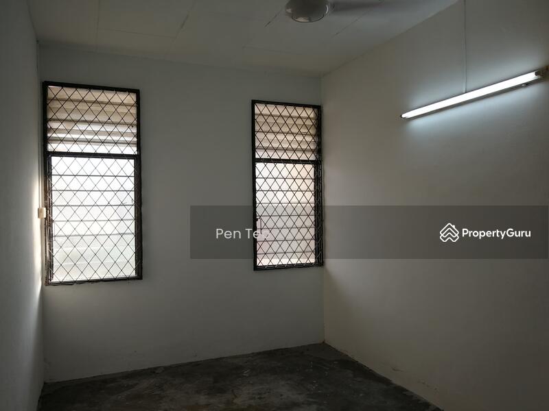 Single Storey Terrace, Taman Sri Indah, Batu Maung, Bayan Lepas, Penang