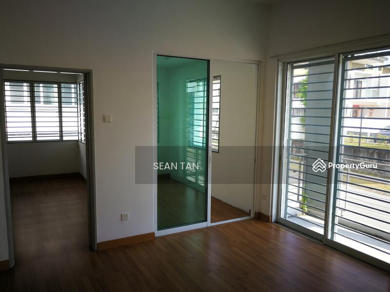 Rawang Bayu Lagenda Corner 2.5 storey house for sale, jalan bayu