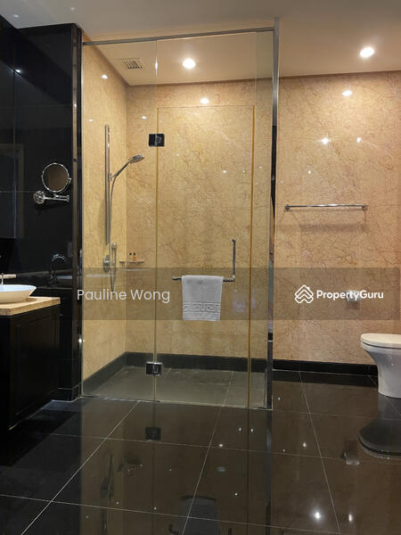 Ensuite Master Bathroom - Separate Shower & WC cubicles