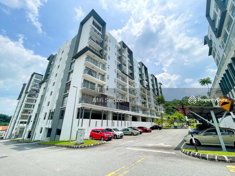 Hijauan Heights, Jalan Vista Emas 2, Kajang, Selangor, 3 Bedrooms, 1014