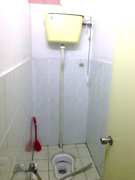 Pangsapuri untuk Dijual di Desa Mutiara - Nick Yeoh - Bathroom - PropertyGuru.com.my