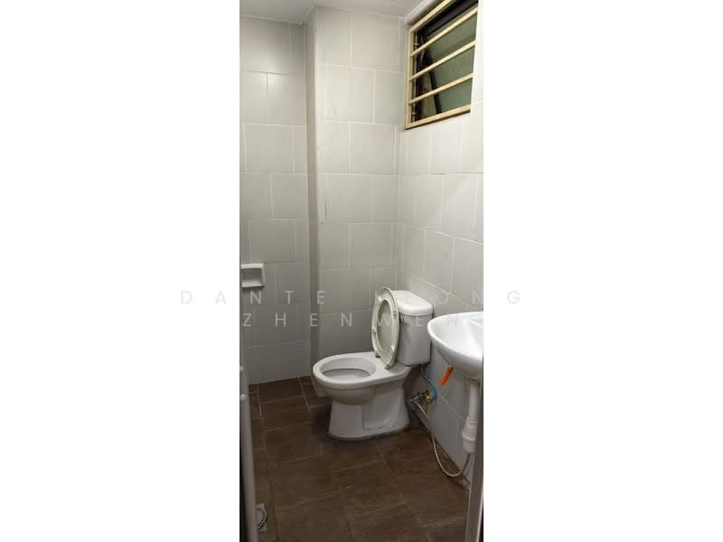 Kondominium untuk Disewa di Saville Residence - Dante Leong Zhenwen - Bathroom - PropertyGuru.com.my