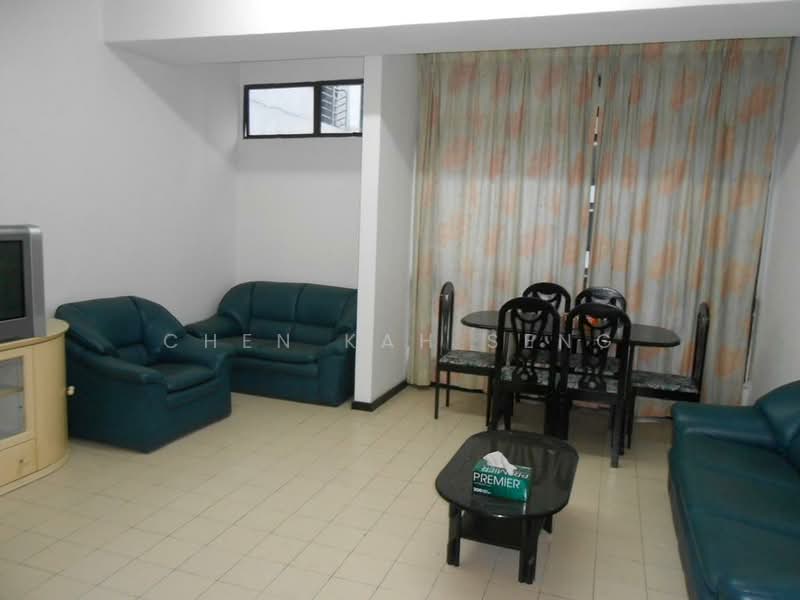 Servis Apartment untuk Dijual di Fahrenheit 88 (KL Plaza Suites) - Chen Kah Seng - Living Room - PropertyGuru.com.my
