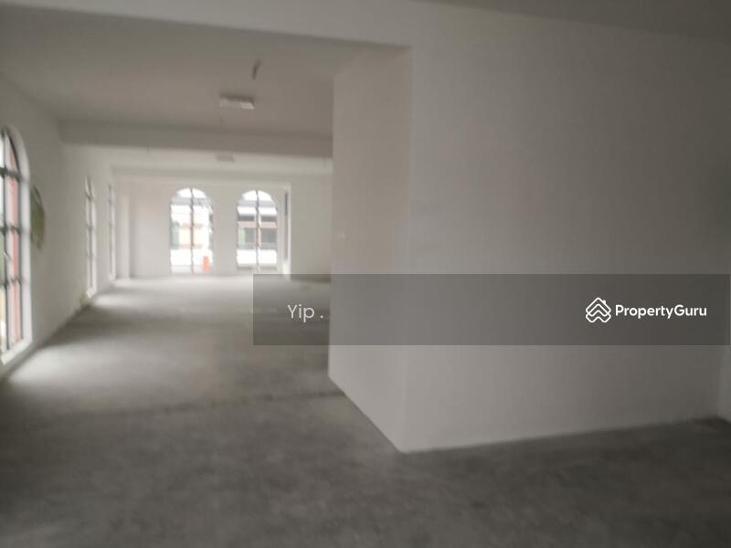 For Rent - Mount Austin New Shoplot Austin Heights Nanyang Street