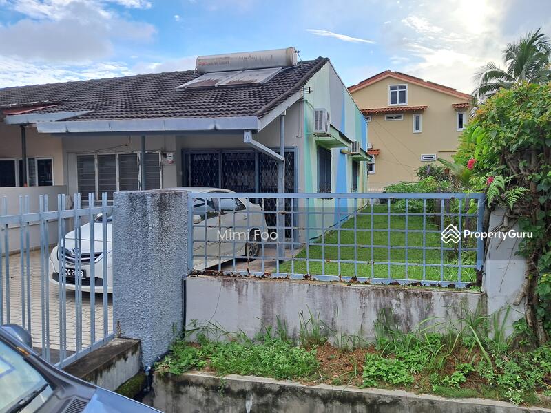 Taman Paramount, Petaling Jaya, Selangor, 4 Bedrooms, 1300 sqft, S SALE