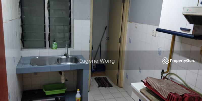 For Rent - Putra Court