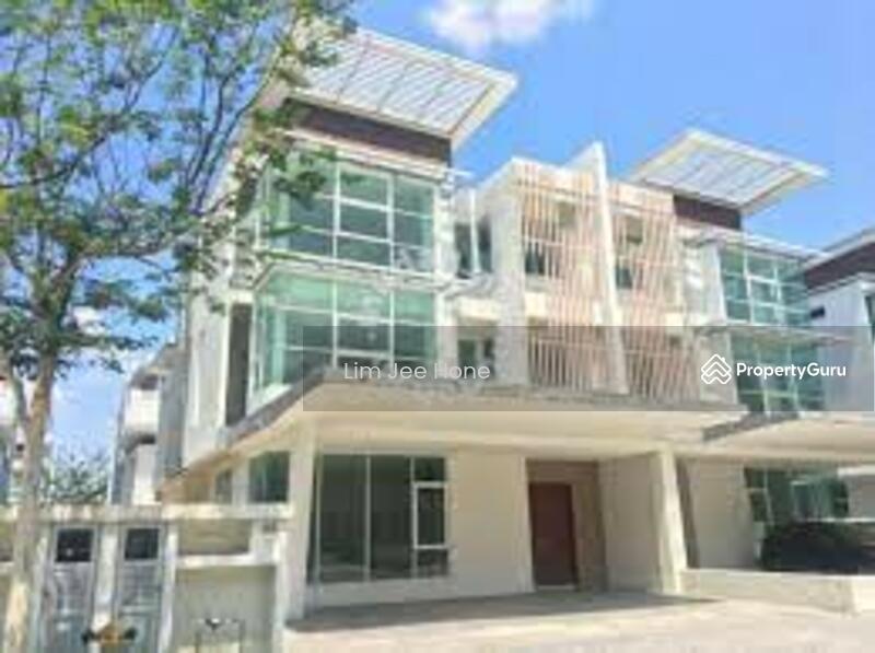 Untuk Dijual - 3 Storey Superlink @ Puchong (READY TO MOVE IN)