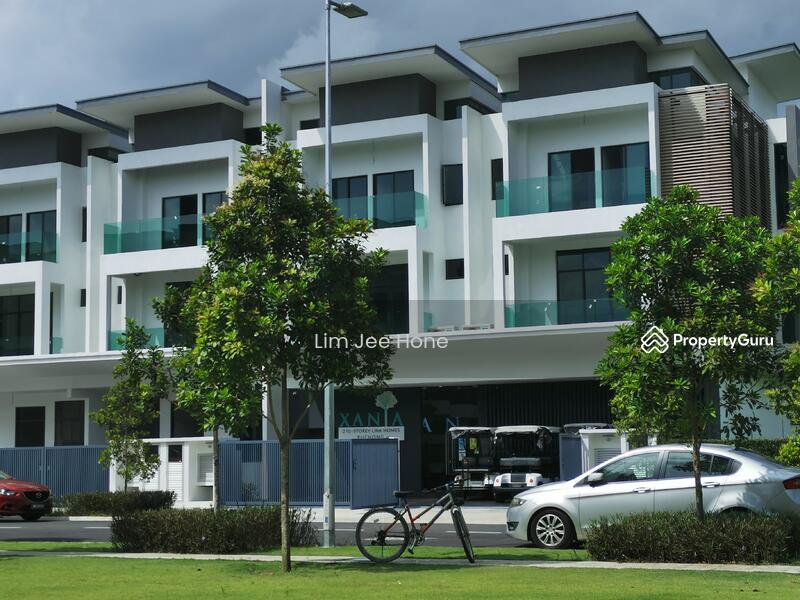 Untuk Dijual - 3 Storey Superlink @ Puchong (READY TO MOVE IN)