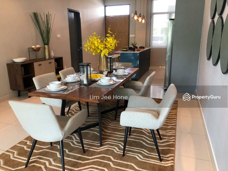 Untuk Dijual - 3 Storey Superlink @ Puchong (READY TO MOVE IN)
