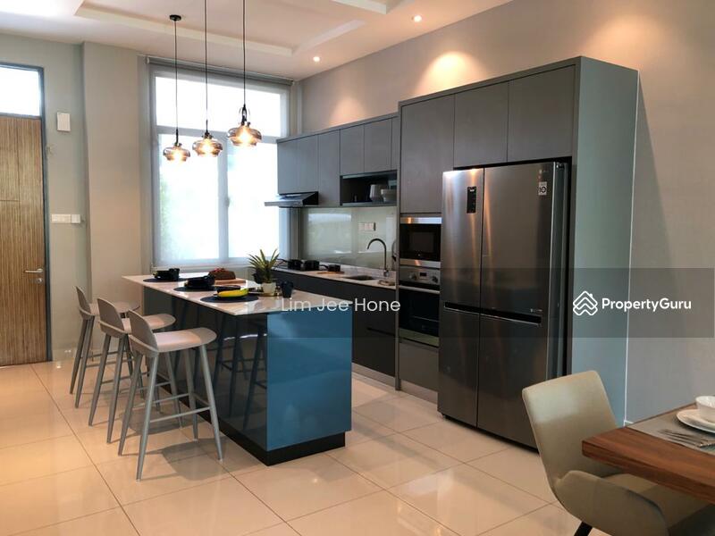 Untuk Dijual - 3 Storey Superlink @ Puchong (READY TO MOVE IN)
