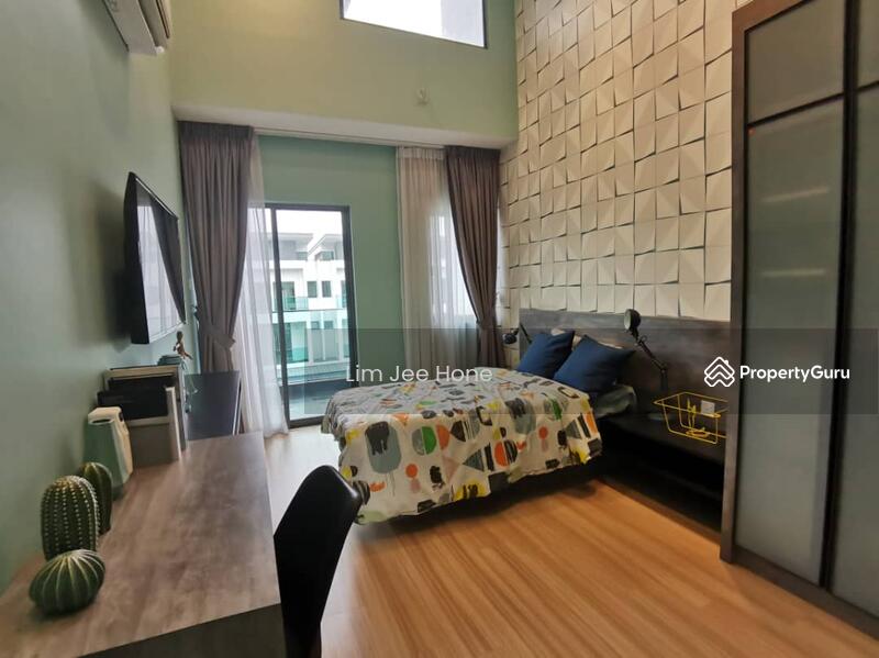 Untuk Dijual - 3 Storey Superlink @ Puchong (READY TO MOVE IN)