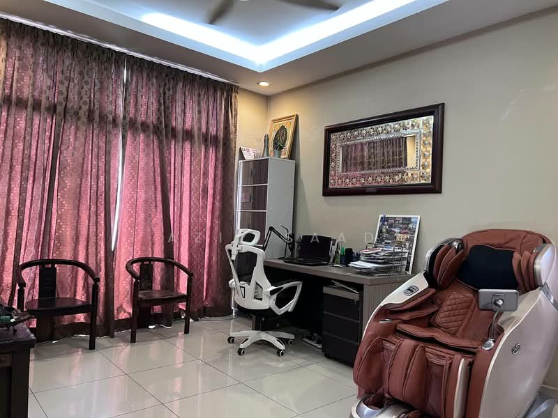 Semi-Detached House for Sale in Taman Villa Putra (Sungai Buloh) - Aziz Saad - Study - PropertyGuru.com.my