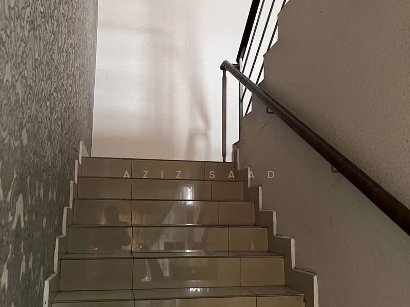 Semi-Detached House for Sale in Taman Villa Putra (Sungai Buloh) - Aziz Saad - Interior - PropertyGuru.com.my