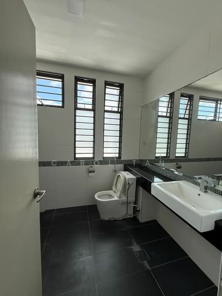 Untuk Dijual - Semi-D house at Kulai