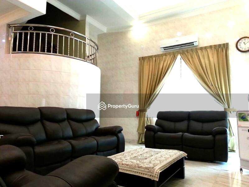 For Rent - 2 1/2 storey Fully furnished bungalow, Kampung Lapan
