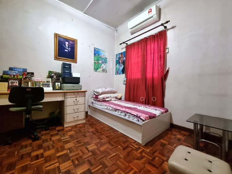 2-storey Terraced House for Sale in Bukit Rahman Putra (Sungai Buloh) - Vincent Goh - Bedroom - PropertyGuru.com.my