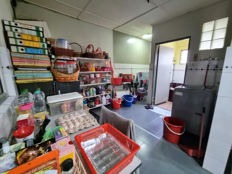 2-storey Terraced House for Sale in Bukit Rahman Putra (Sungai Buloh) - Vincent Goh - Kitchen - PropertyGuru.com.my