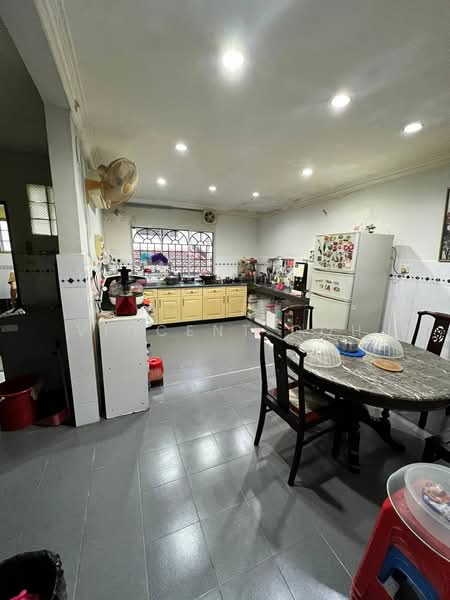 2-storey Terraced House for Sale in Bukit Rahman Putra (Sungai Buloh) - Vincent Goh - Kitchen - PropertyGuru.com.my