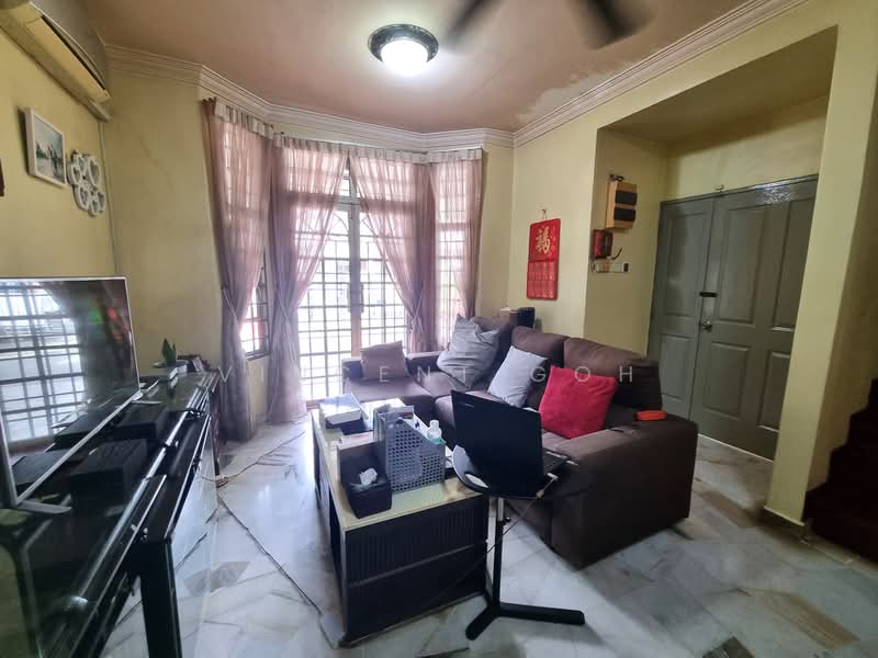 2-storey Terraced House for Sale in Bukit Rahman Putra (Sungai Buloh) - Vincent Goh - Living Room - PropertyGuru.com.my