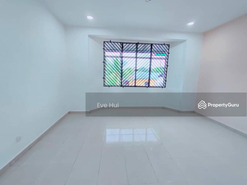 Desa Jaya Jalan Lembah Double Storey Terrace House, Bandar Dato Onn