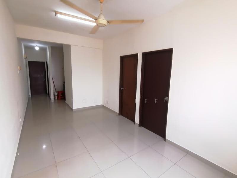Apartment for Rent at Pangsapuri Berembang Indah - Bobby Lee - Corridor - PropertyGuru.com.my