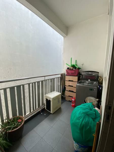 Servis Apartment untuk Disewa di The Loft @ ZetaPark - Meifen Low - Balcony - PropertyGuru.com.my