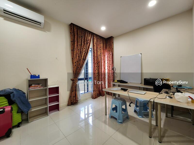 Rumah Berkembar untuk Dijual di Sungai Buloh (Selangor) - Jimmy Tan - PropertyGuru.com.my